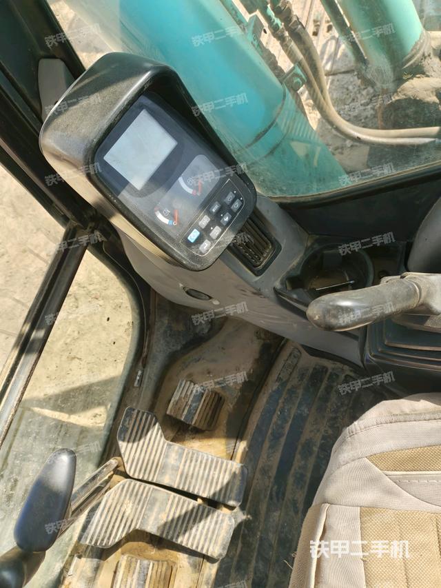 顯示屏?(駕駛室部分) 顯示屏?(駕駛室部分)