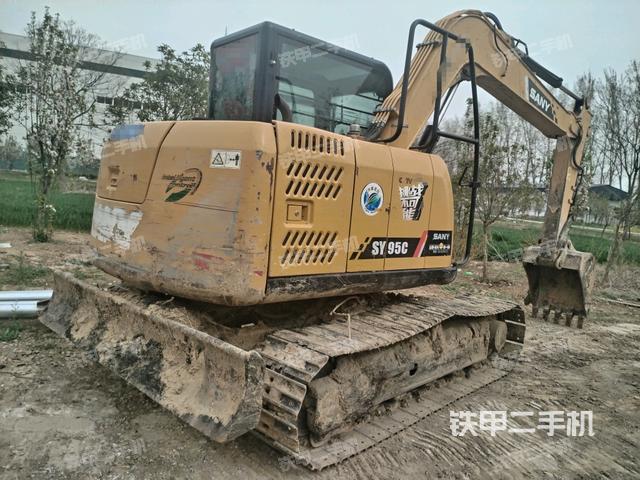 右后45(整機(jī)外觀) 右后45(整機(jī)外觀)