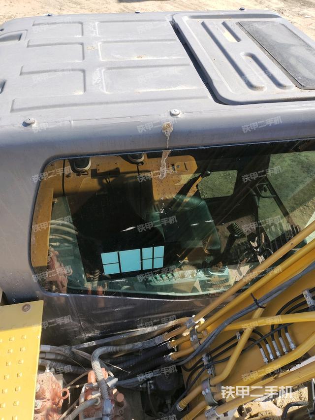 駕駛室頂部俯視（上車部件）