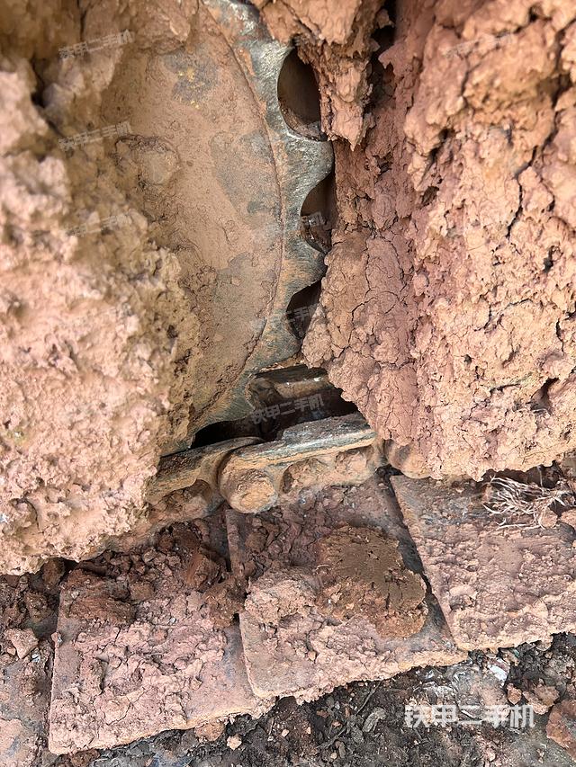 单侧履带整体（整机外观）