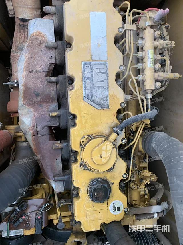 發(fā)動(dòng)機(jī)整體俯視(整機(jī)外觀) 發(fā)動(dòng)機(jī)整體俯視(整機(jī)外觀)