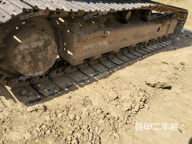 單側(cè)履帶整體（整機(jī)外觀）