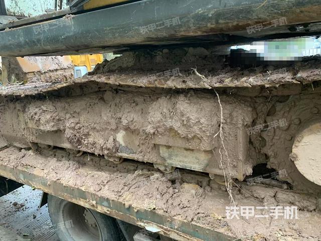 單側(cè)履帶整體（整機(jī)外觀）