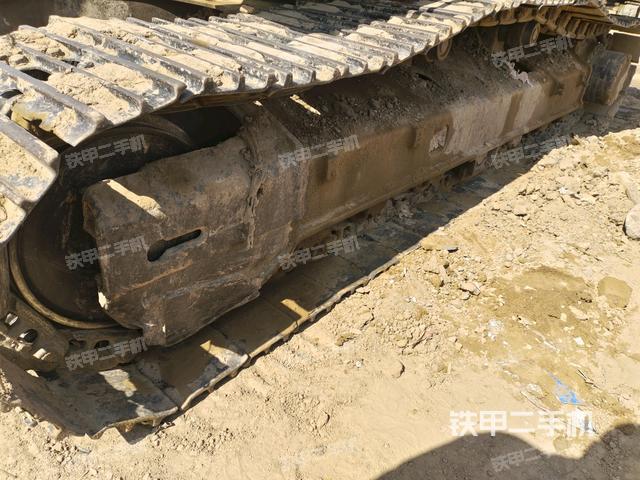 右側(cè)行走馬達(dá)蓋板(行走機(jī)構(gòu)) 右側(cè)行走馬達(dá)蓋板(行走機(jī)構(gòu))