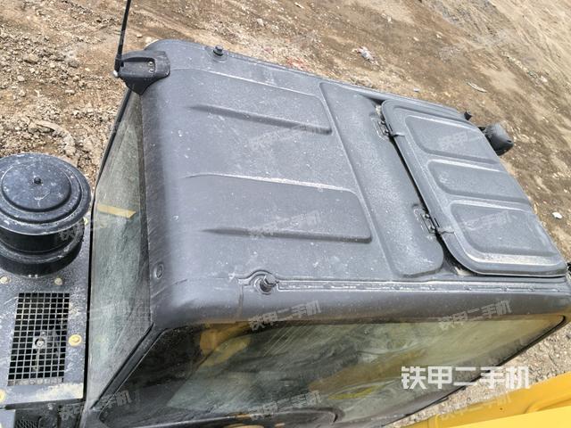 駕駛室頂部俯視（上車部件）