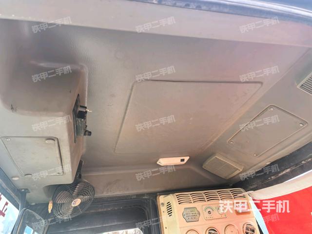 駕駛室外頂全景（壓路機(jī)駕駛室）