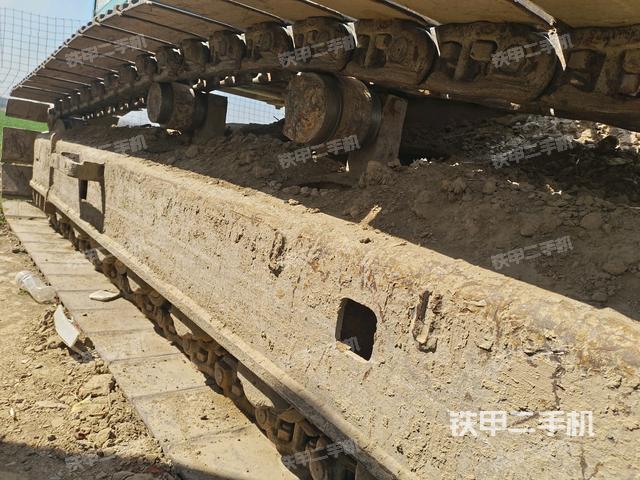 右側(cè)行走馬達(dá)蓋板(行走機(jī)構(gòu)) 右側(cè)行走馬達(dá)蓋板(行走機(jī)構(gòu))