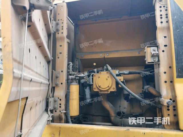 液壓泵室（大件艙室）