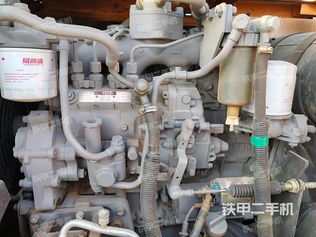 發(fā)動機整體俯視(整機外觀) 發(fā)動機整體俯視(整機外觀)