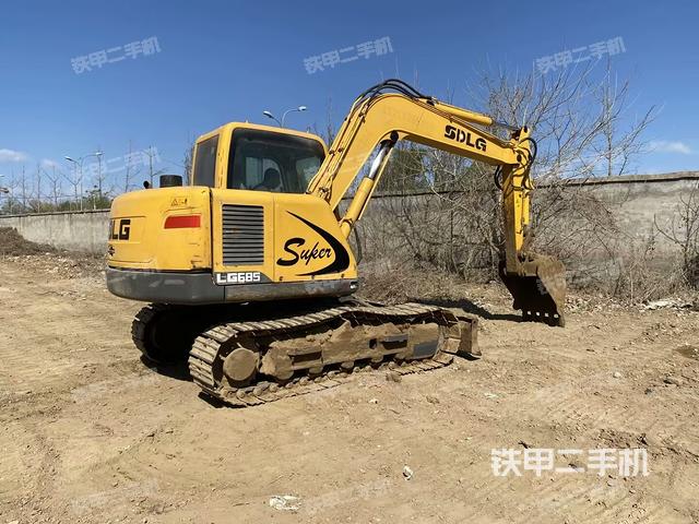 整機(jī)右后45°(整機(jī)外觀) 整機(jī)右后45°(整機(jī)外觀)