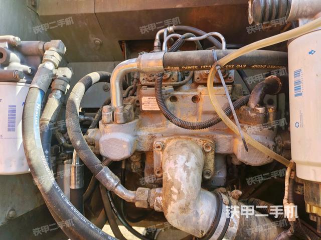 液壓泵斜45?左(大件艙室) 液壓泵斜45?左(大件艙室)