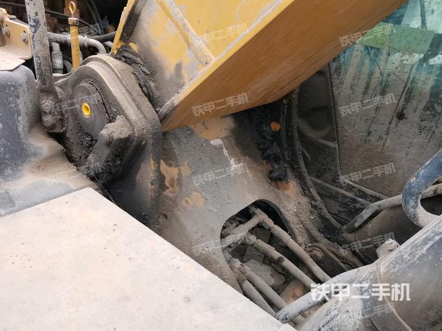 大臂根部?斜視（工作和回轉(zhuǎn)裝置）