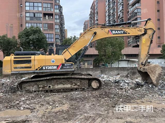 整機(jī)右后45°(整機(jī)外觀) 整機(jī)右后45°(整機(jī)外觀)