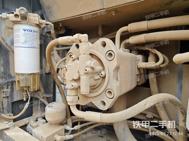 電瓶（大件艙室）