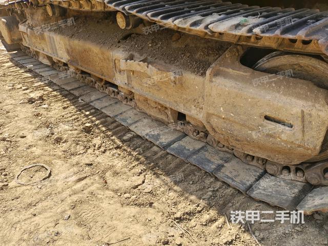 右側(cè)行走馬達蓋板（行走機構(gòu)）