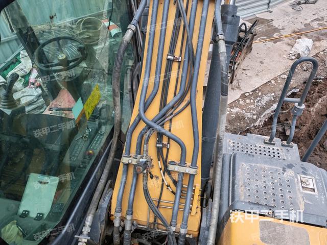 大臂背部俯視（工作和回轉裝置）