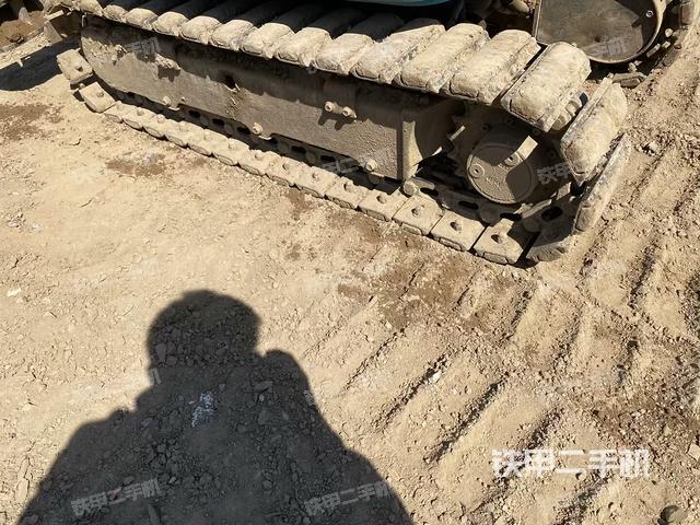 單側(cè)履帶整體（整機(jī)外觀）