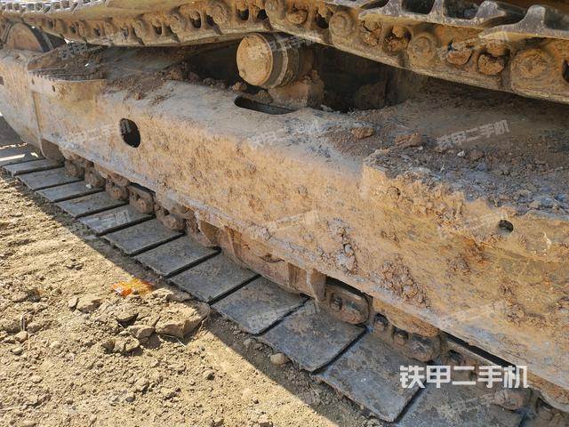 左導(dǎo)向輪（行走機(jī)構(gòu)）