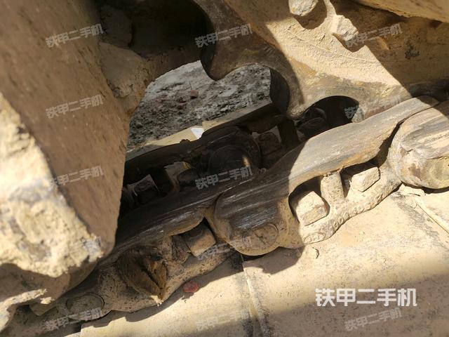左驅(qū)動(dòng)輪(行走機(jī)構(gòu)) 左驅(qū)動(dòng)輪(行走機(jī)構(gòu))
