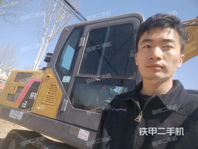 雷沃重工FR130E2挖掘机的设备实拍-第1张实拍照片