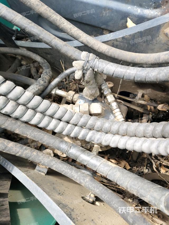 回轉(zhuǎn)馬達(dá)（上車部件）