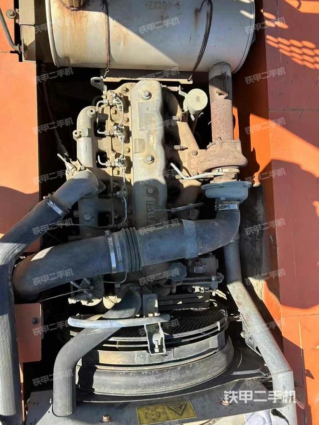 發(fā)動(dòng)機(jī)室(上車部件) 發(fā)動(dòng)機(jī)室(上車部件)