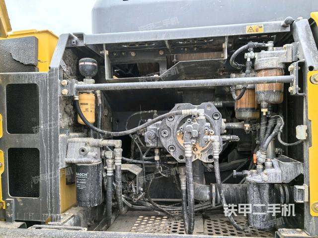 液壓泵室（大件艙室）