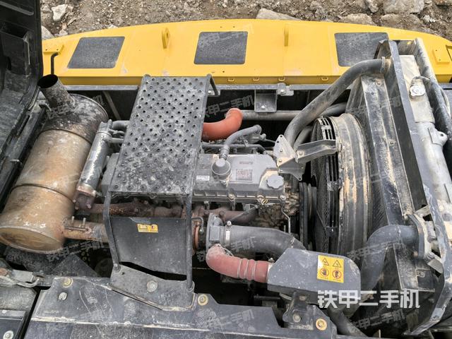 發(fā)動(dòng)機(jī)室（上車部件）