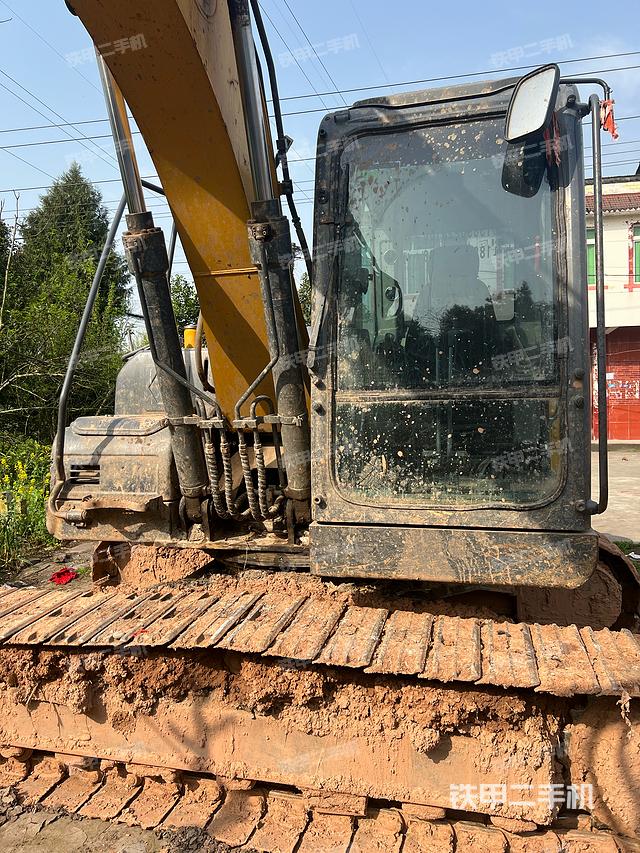 驾驶室整体（整机外观）