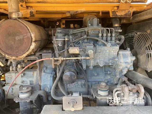 發(fā)動機(jī)整體俯視(整機(jī)外觀) 發(fā)動機(jī)整體俯視(整機(jī)外觀)