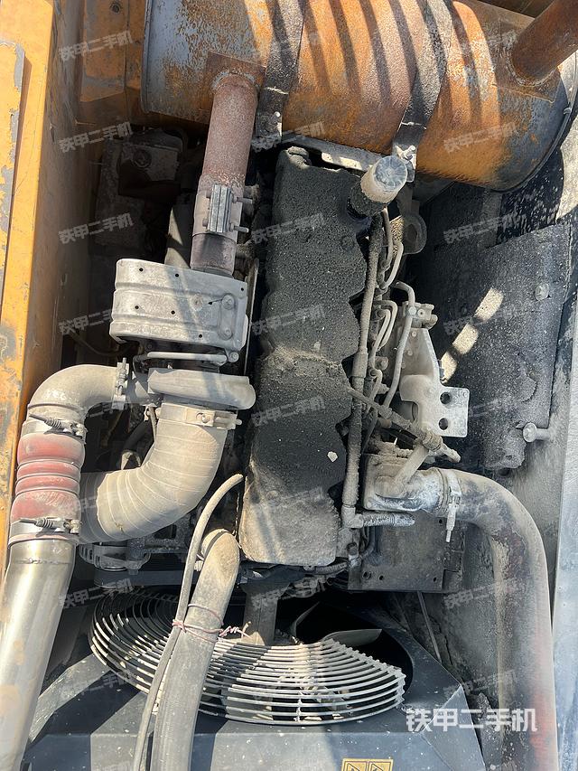 發(fā)動機(jī)整體俯視（整機(jī)外觀）