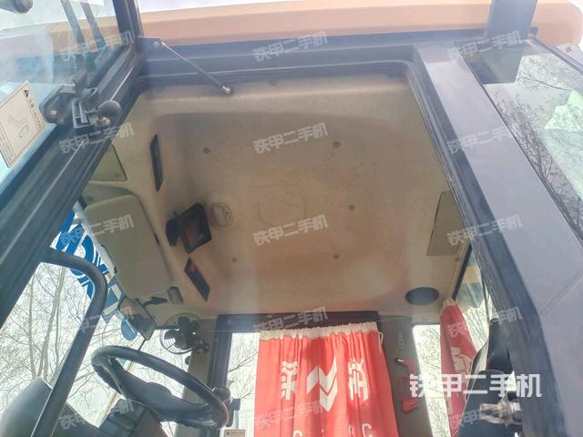 駕駛室外頂全景（壓路機(jī)駕駛室）