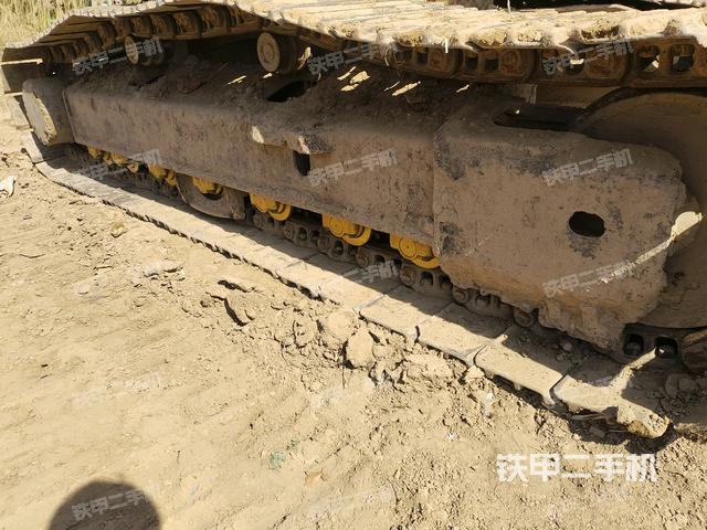 左侧履带整体 （行走机构）