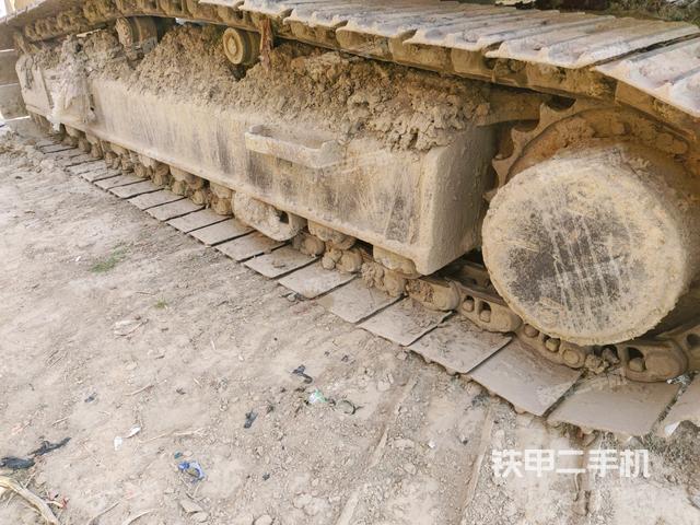 左側(cè)行走馬達(dá)蓋板(行走機(jī)構(gòu)) 左側(cè)行走馬達(dá)蓋板(行走機(jī)構(gòu))