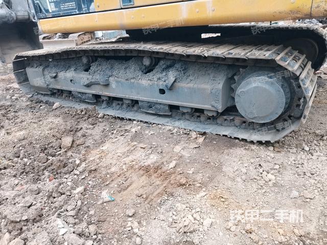 左側(cè)履帶整體?（行走機構(gòu)）