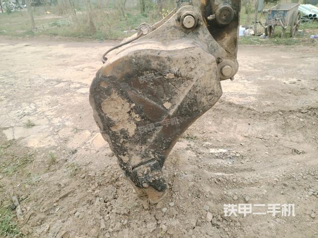 鏟斗45度(工作和回轉(zhuǎn)裝置) 鏟斗45度(工作和回轉(zhuǎn)裝置)