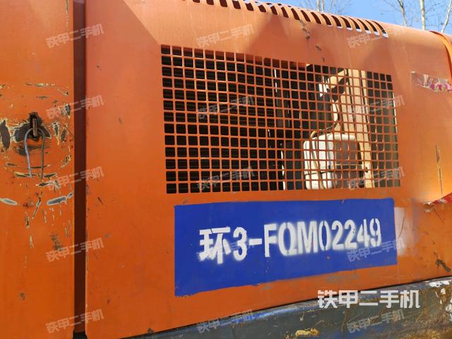 散熱器正面(大件艙室) 散熱器正面(大件艙室)