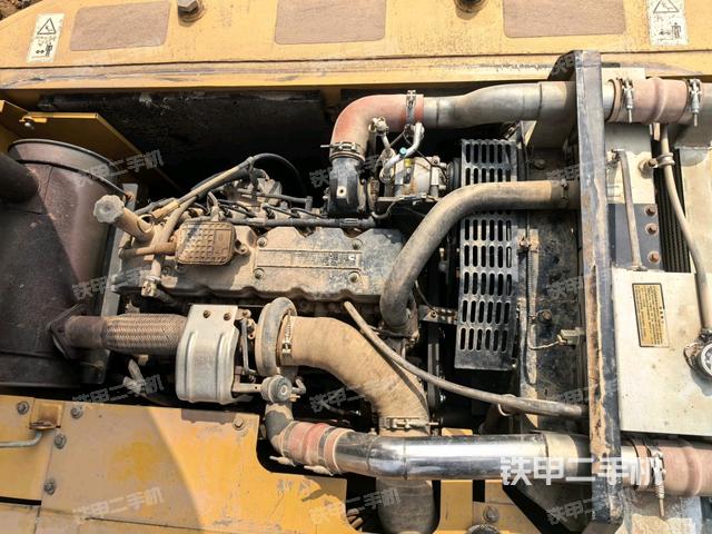 發(fā)動(dòng)機(jī)整體俯視(整機(jī)外觀) 發(fā)動(dòng)機(jī)整體俯視(整機(jī)外觀)