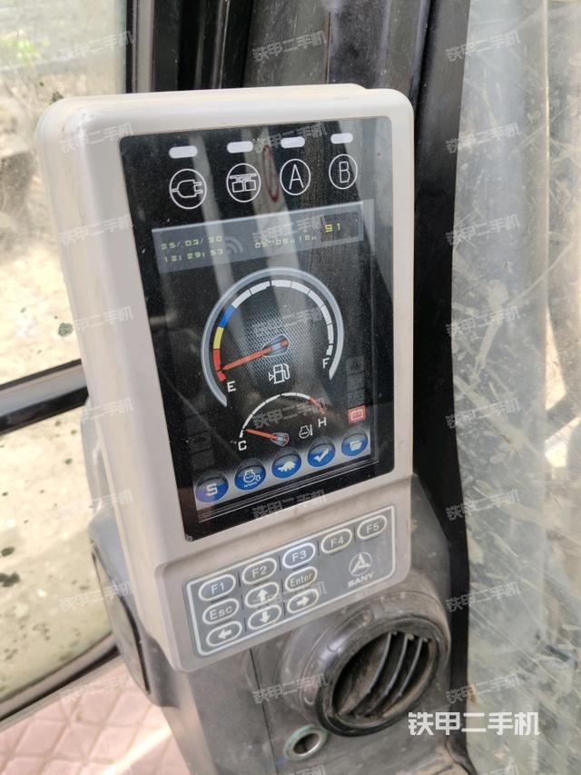 小時(shí)表(駕駛室部分) 小時(shí)表(駕駛室部分)
