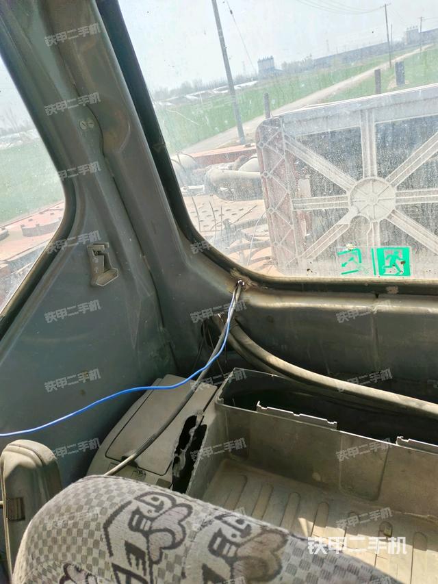 后窗玻璃角標(biāo)（駕駛室部分）