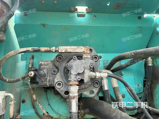 液壓泵室(大件艙室) 液壓泵室(大件艙室)