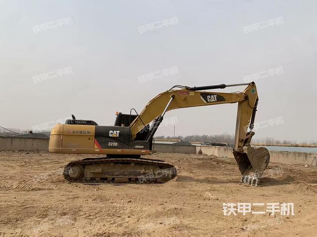 整機(jī)右后45°(整機(jī)外觀) 整機(jī)右后45°(整機(jī)外觀)