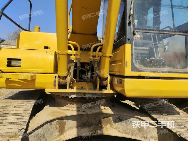 转盘和下车架正前（工作和回转装置）