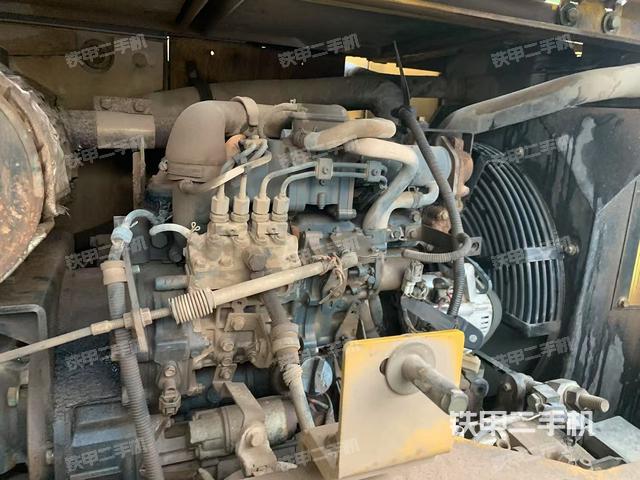 發(fā)動機(jī)整體俯視（整機(jī)外觀）