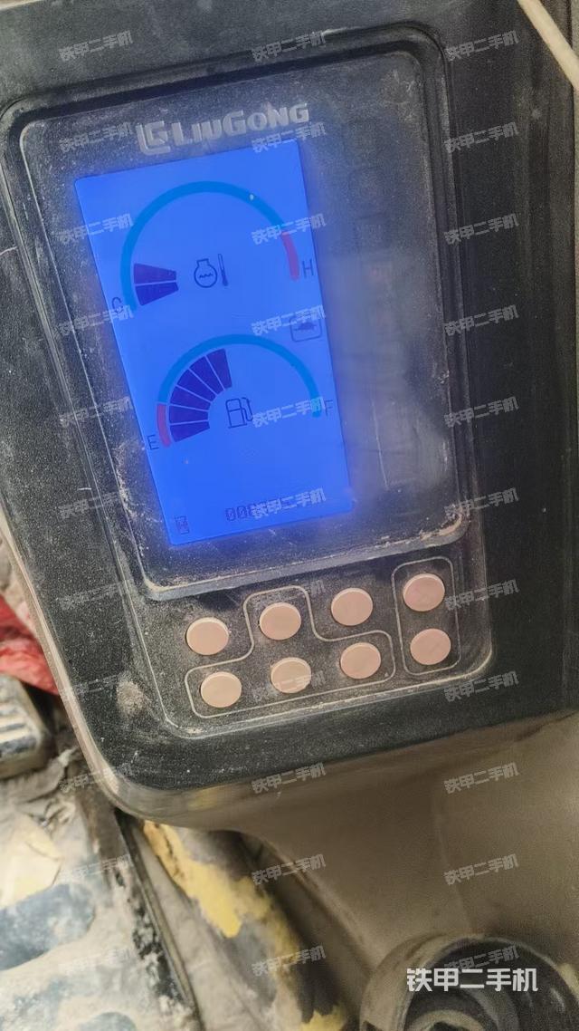 驾驶室整体（整机外观）