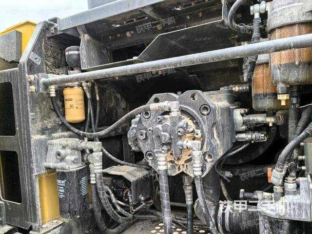 液壓泵斜45?左（大件艙室）