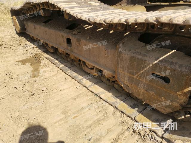 左側(cè)履帶整體?(行走機(jī)構(gòu)) 左側(cè)履帶整體?(行走機(jī)構(gòu))