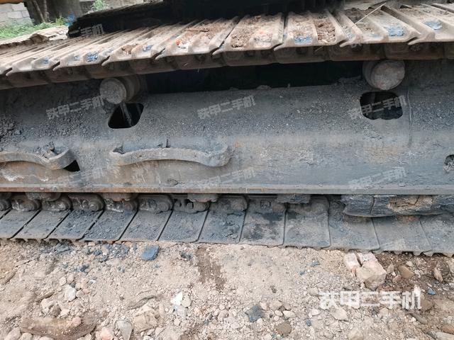 左側(cè)行走馬達蓋板（行走機構(gòu)）