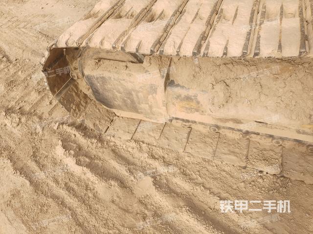 右驅(qū)動(dòng)輪（行走機(jī)構(gòu)）