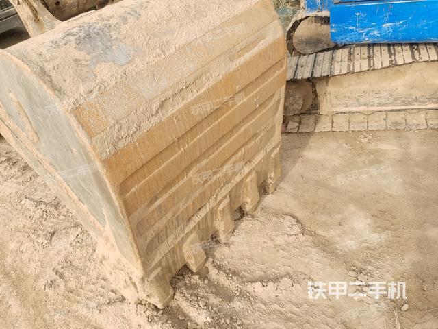 小臂整體左后（工作和回轉(zhuǎn)裝置）